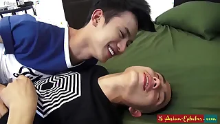 4976 gay twinks porn videos